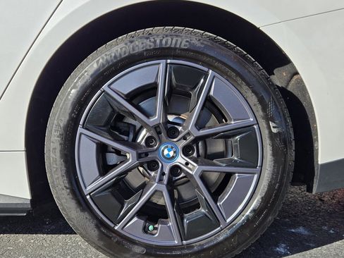 Used 2023 BMW i4 eDrive40 w/ Premium Package image 8