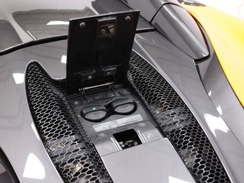 Used 2019 McLaren 570S Spider RWD image 63