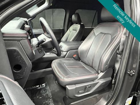 Used 2024 Ford Expedition Max Limited AWD/4WD image 7
