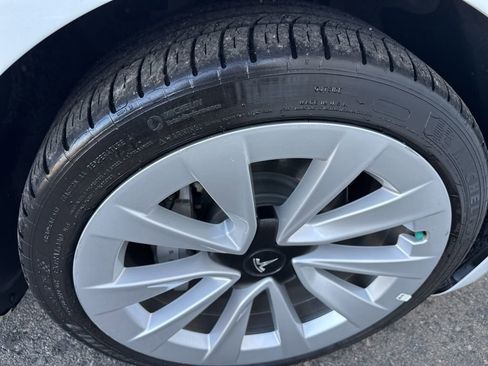 Used 2022 Tesla Model 3 Long Range image 13
