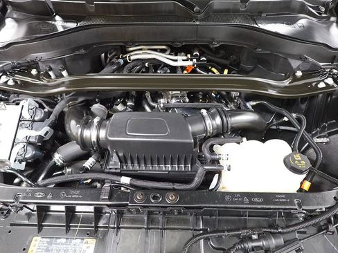 Used 2024 Ford Explorer ST w/ Technology Package image 36