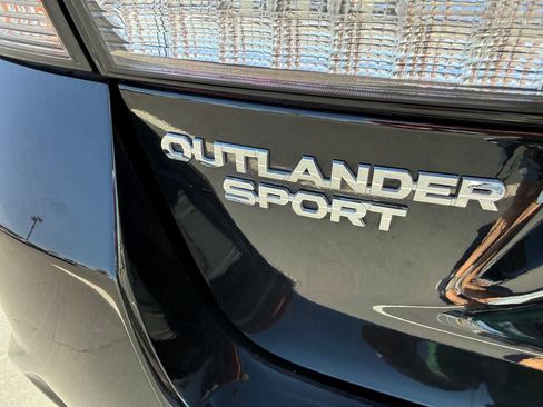Used 2025 Mitsubishi Outlander Sport ES AWD/4WD image 6