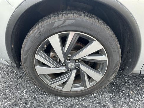 Used 2015 Nissan Murano Platinum w/ Platinum Technology Package AWD/4WD image 10