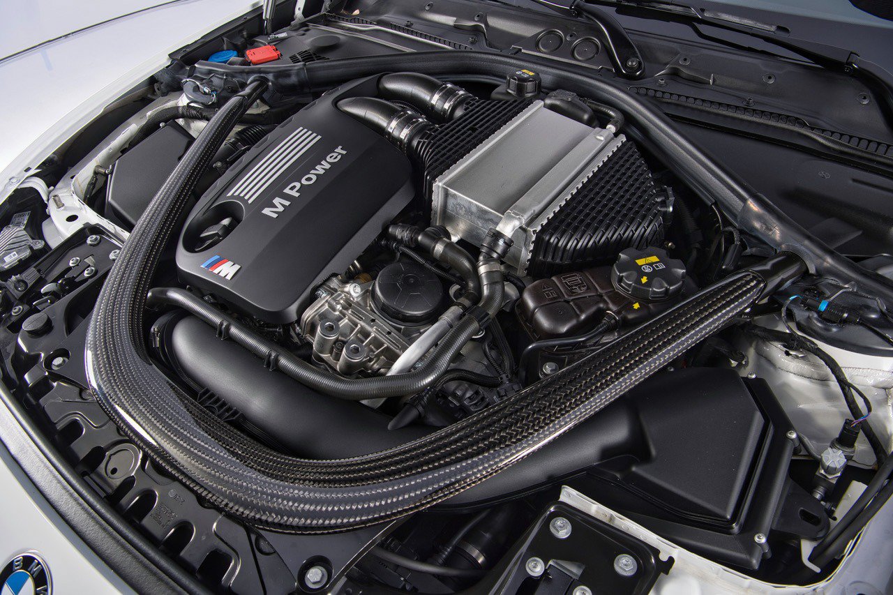 Used 2020 BMW M2 CS RWD image 39