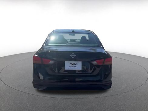 Used 2025 Nissan Altima 2.5 SV image 12