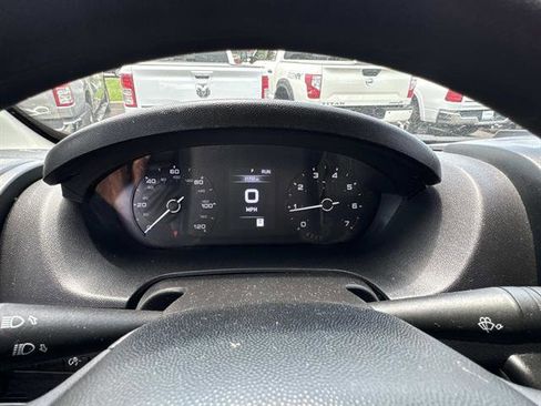 Used 2025 RAM ProMaster 2500 w/ Convenience Group FWD image 14