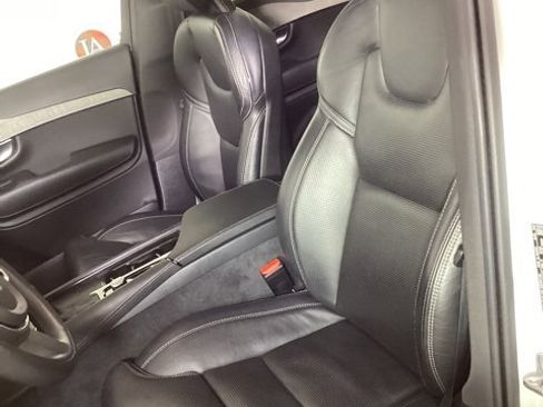 Used 2022 Volvo XC90 T6 Inscription w/ Advanced Package image 13