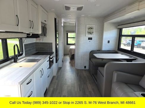 Used 2026 Ford E-450 and Econoline 450 Super Duty w/ Motorhome Prep Package RWD image 13