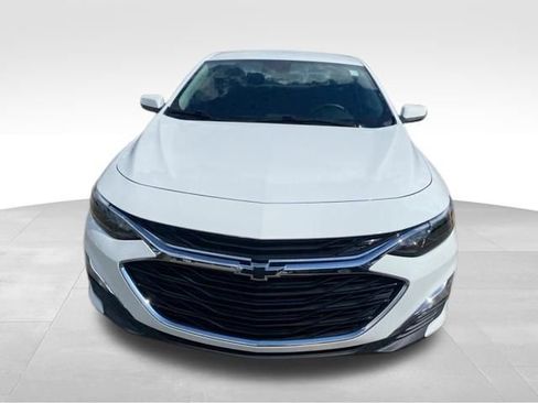 Used 2024 Chevrolet Malibu RS image 2