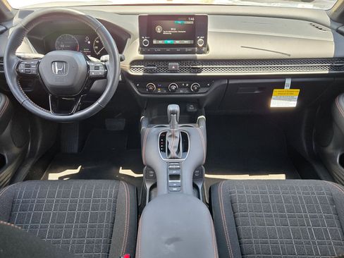 Used 2025 Honda HR-V Sport image 16