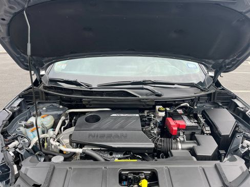 Used 2025 Nissan Rogue SV AWD/4WD image 37
