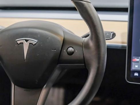 Used 2019 Tesla Model 3 Standard Range Plus image 27