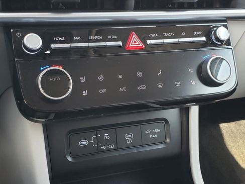 Used 2025 Hyundai Tucson Limited image 24