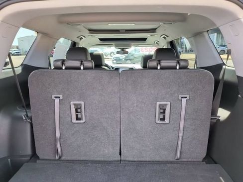 Certified 2023 GMC Acadia AT4 w/ Technology Package AWD/4WD image 8