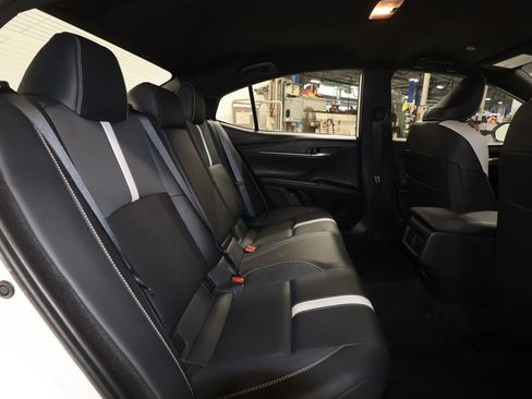 Used 2025 Toyota Camry SE image 26