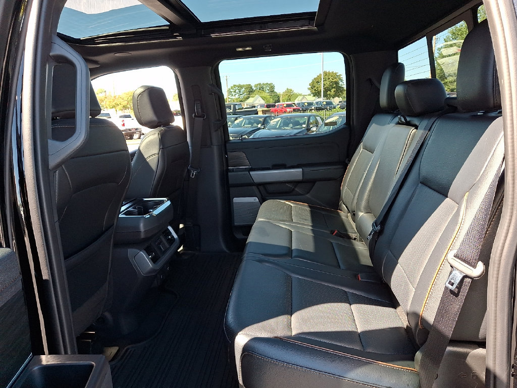 Used 2025 Ford F150 Lariat w/ Equipment Group 502A High AWD/4WD image 10