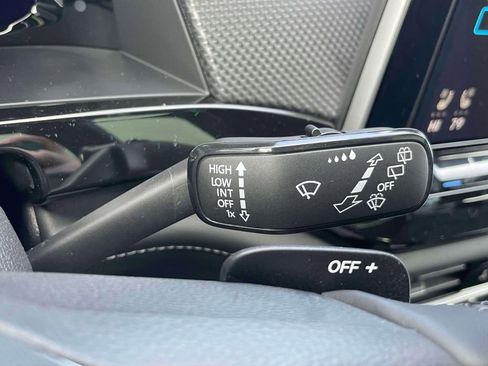 New 2026 Volkswagen Atlas Cross Sport SEL Premium R-Line image 24