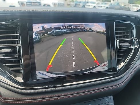 Used 2025 Dodge Durango GT RWD image 18