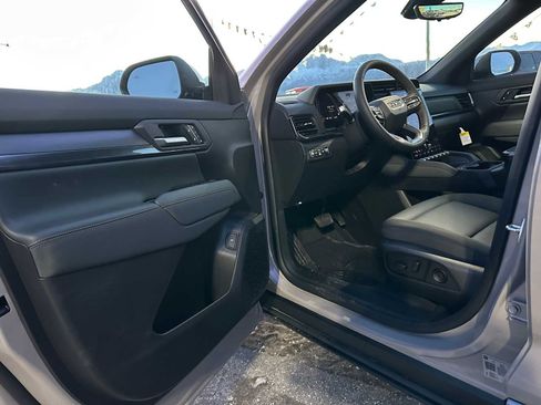 New 2026 GMC Terrain AT4 w/ Convenience Package III image 19