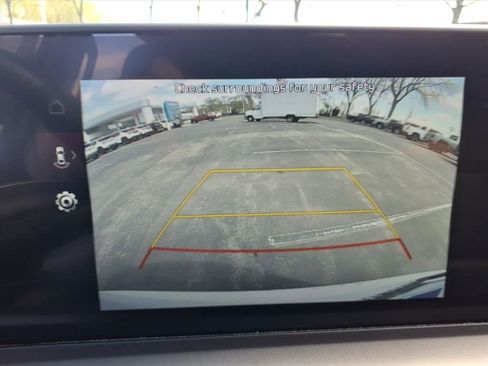 Used 2025 Kia Telluride S FWD image 11