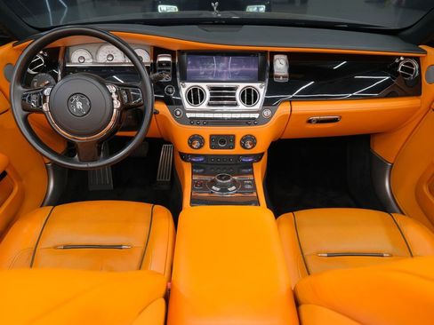 Used 2018 Rolls-Royce Dawn image 33