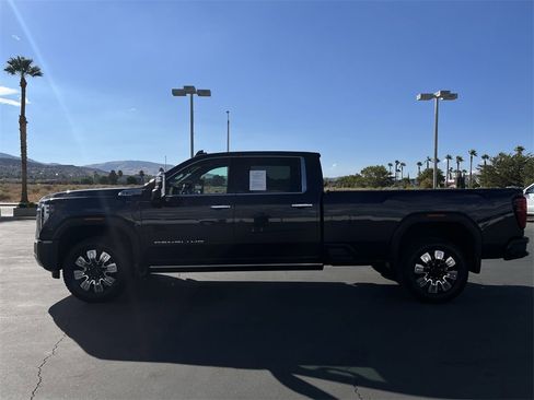Used 2025 GMC Sierra 2500 Denali w/ Technology Package image 36