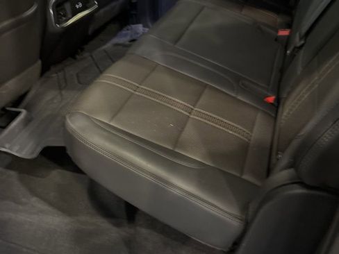 Used 2022 Chevrolet Silverado 1500 High Country w/ High Country Premium Package image 16