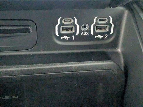 Used 2019 RAM 2500 Limited image 24