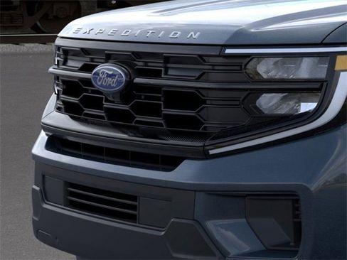 New 2026 Ford Expedition Max Active image 17
