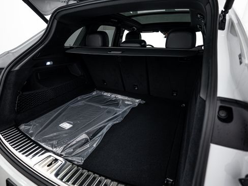 Certified 2026 Porsche Cayenne AWD/4WD image 25