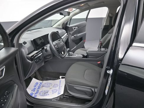 Used 2026 Kia Sportage LX FWD image 30