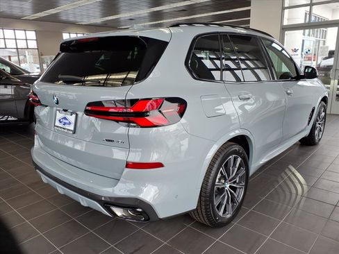 New 2026 BMW X5 xDrive40i AWD/4WD image 8