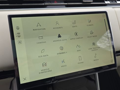 New 2026 Land Rover Range Rover SE image 21