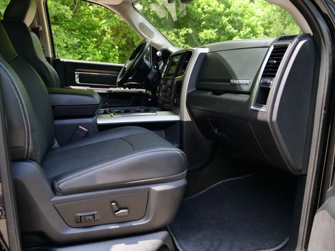 Used 2015 RAM 2500 Laramie AWD/4WD image 37