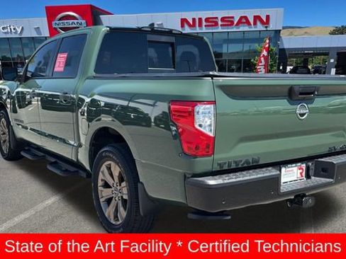 Used 2024 Nissan Titan SV w/ SV Bronze Edition Package AWD/4WD image 5