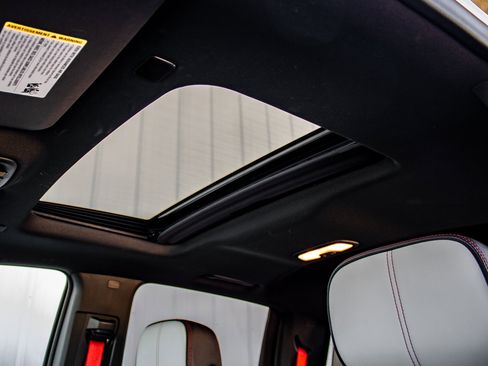 Used 2024 GMC Canyon AT4X image 30