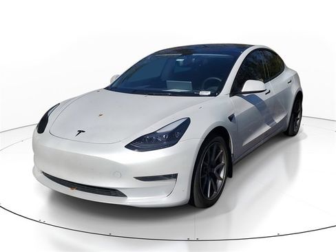 Used 2023 Tesla Model 3 Long Range image 3