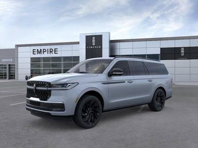 New 2026 Lincoln Navigator L Reserve w/ Jet Appearance Package