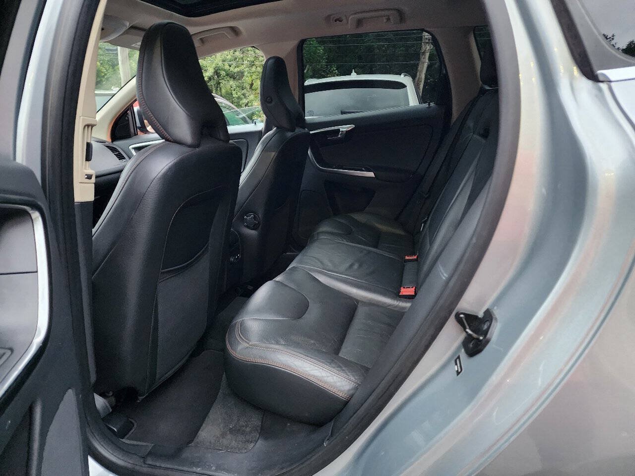 Used 2012 Volvo XC60 T6 AWD/4WD image 15