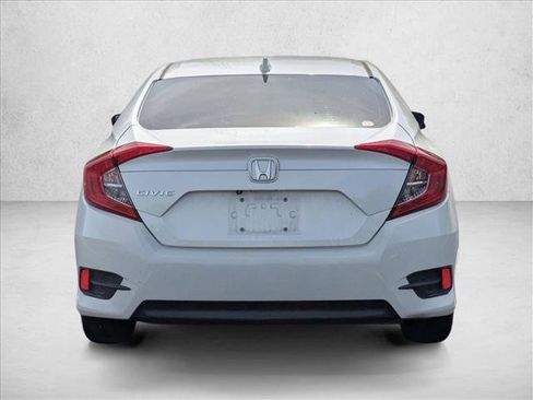 Used 2017 Honda Civic EX image 6