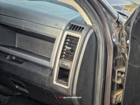 Used 2016 RAM 1500 Express RWD image 25