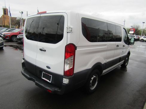 Used 2015 Ford Transit 150 XL image 5