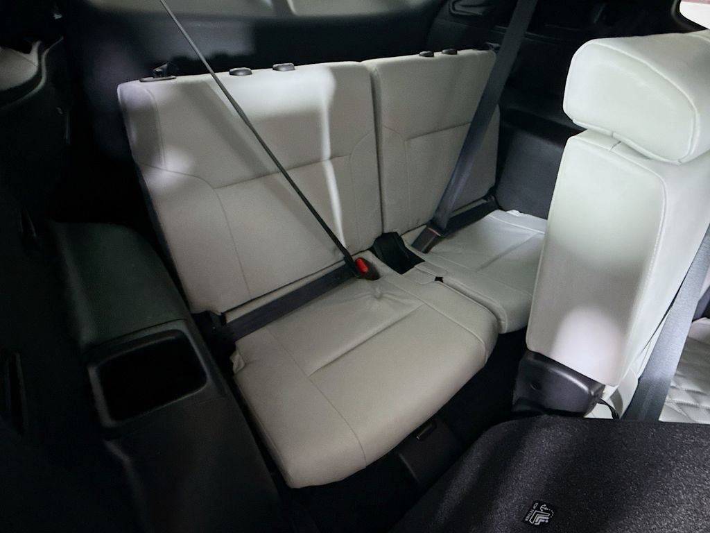 Used 2023 Mitsubishi Outlander SEL AWD/4WD image 31
