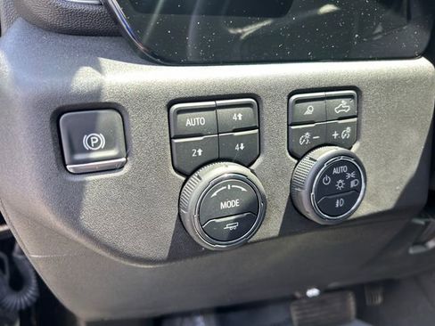 Used 2025 Chevrolet Silverado 2500 LTZ w/ Trail Boss Package AWD/4WD image 28