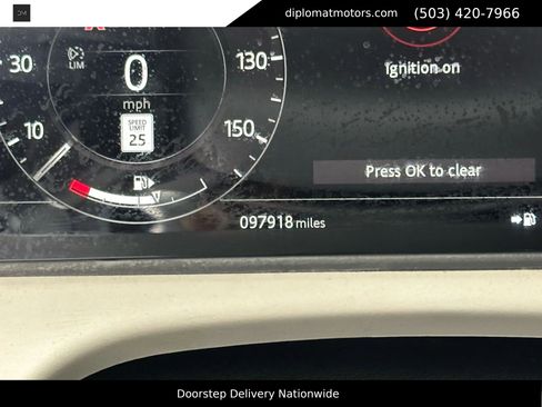 Used 2019 Land Rover Range Rover Velar R-Dynamic SE image 33
