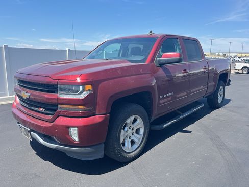 Used 2017 Chevrolet Silverado 1500 LT w/ All Star Edition AWD/4WD image 2