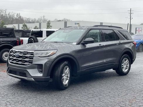 New 2026 Ford Explorer Active image 24