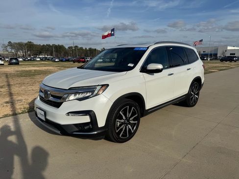 Certified 2020 Honda Pilot Touring image 4
