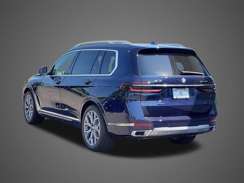 New 2026 BMW X7 xDrive40i w/ Premium Package image 8