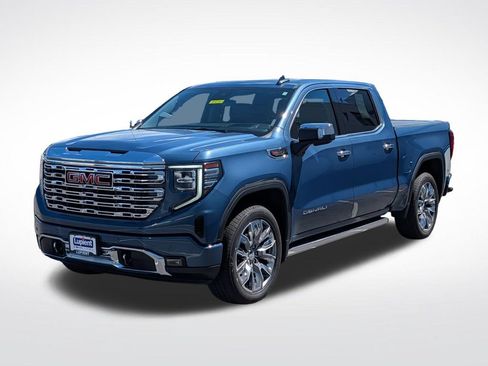 Used 2025 GMC Sierra 1500 Denali w/ Denali Reserve Package AWD/4WD image 10